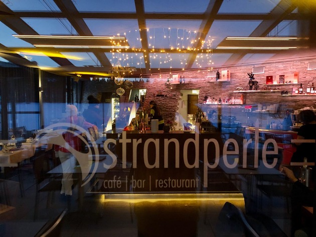 Restaurant & Bar - Strandperle Seefeld | Location : Restaurant & Bar - Strandperle Seefeld | Location für Hochzeiten & Firmenfeiern
