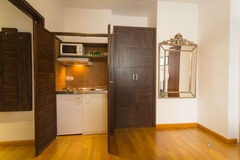 Guest room kitchenkitchenette