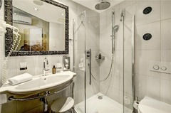 Bath room single room