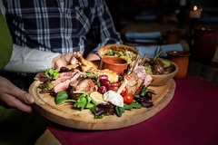 Ritterkuchl zu Hall - Restaurant und Gasthaus