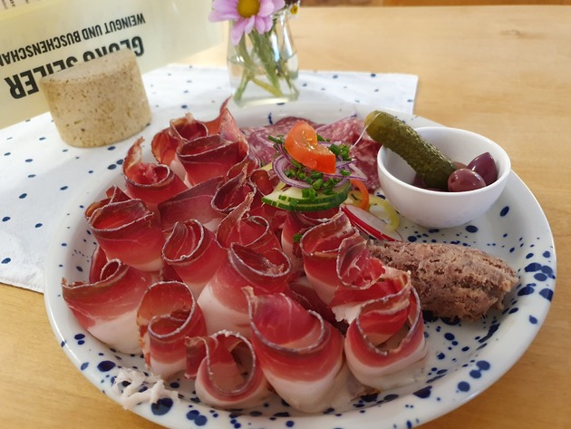 Bioweingut Georg Seiler, der Buschenschank ist der: Bioweingut Georg Seiler, der Buschenschank ist derzeit in der Winterpause, der Weinverkauf ist jederzeit möglich