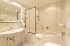 Hotel Garni Helvetia in 6561 Ischgl - Badezimmer