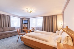 Hotel Garni Helvetia in 6561 Ischgl - Doppelzimmer