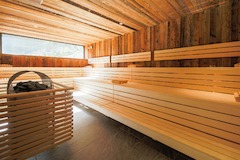Belebende Saunagänge mit Panoramablick im Hotel Stadt Wien in Zell am See
