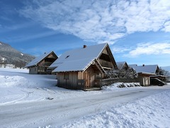 Winter im Feriendorf Stodertraum.