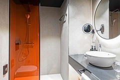 Individual Room bathroom