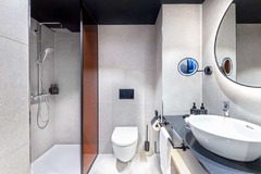 Standard Room bathroom