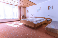 Urlaub in der Ramsau am Dachstein
Genießen Sie Ihren Urlaub in Waldnähe mit Blick auf den Dachstein und die Schladminger Tauern.