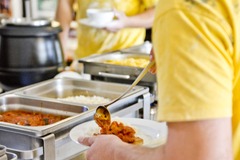 Praktisch, schnell und trotzdem genussvoll: Das Mittagsbuffet der Hoftaverne bietet frische Hausmannskost für die unkomplizierte Mittagspause.