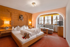 Hotel Ehrenreich KG - St. Anton am Arlberg