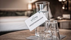 Detailansicht Wasserkaraffe Aktiv- & Gesundheitsresort das GXUND