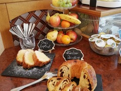 Rreichhaltiges Frühstücksbuffet im Hotel Kärntnerhof Velden by S4Y