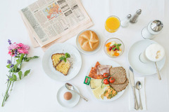 Umfangreiches Frühstücksbuffet im Hotel Vötterl mit kostenloser Tageszeitung