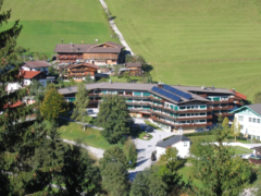 Schatzberg-Haus Auffach - Appartements gleich neben der Schatzberg-Gondelbahn - Im Sommer Ausgangspunkt für erlebnisreiche Wanderungen in die umliegende Bergwelt der Kitzbüheler Alpen