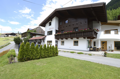 Ferienhaus Bergblick in 6444 Längenfeld - Außenansicht