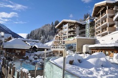 Das Hotel verfügt über Zimmer & Suiten mit Ski In & Ski Out in Saalbach Hinterglemm.