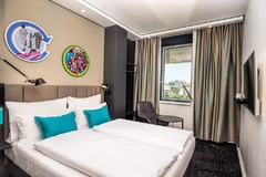 Hotel Motel One Wien-Westbahnhof - Room