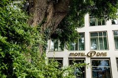 Hotel Motel One Graz -Exterior