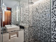 Superior Room Bathroom