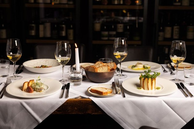 EF16 Restaurant Weinbar