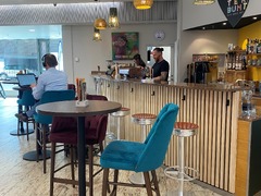 Café Bistro Bar Munterbunt