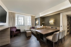Suite - City View