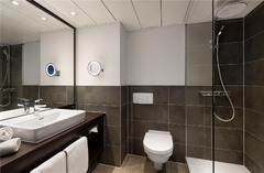 Superior Twin Bath
