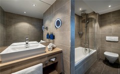 Executive Room Bath