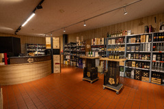 Wedl Villach Vinothek